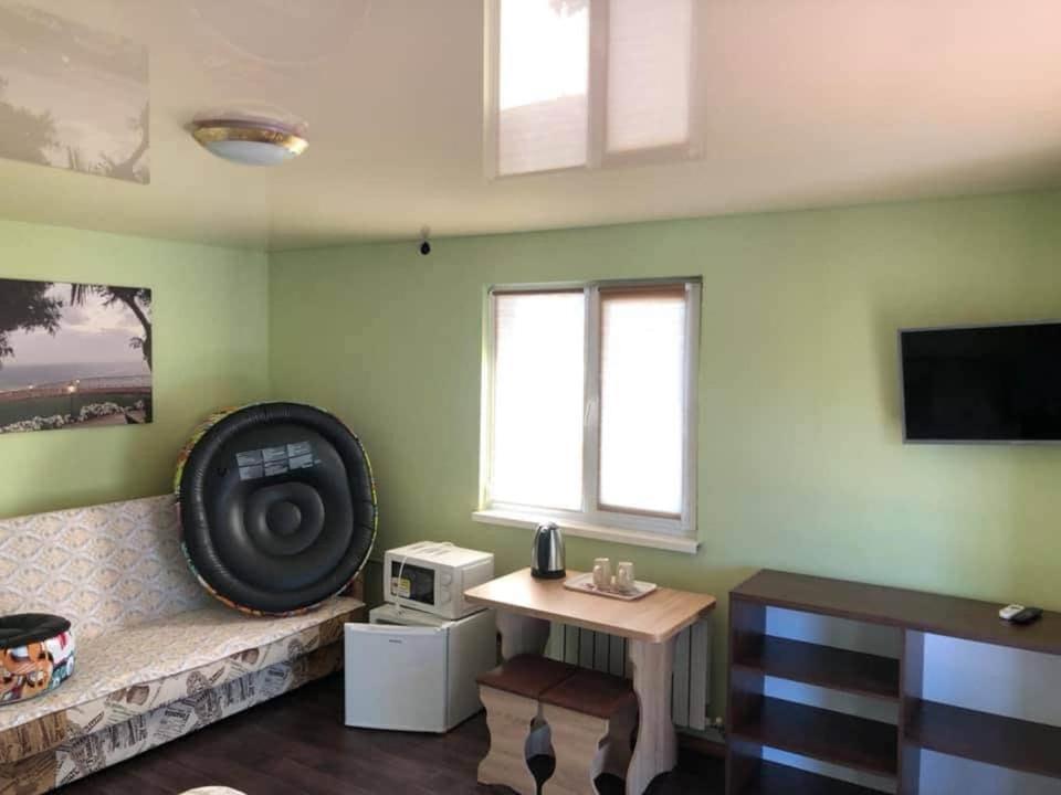 Slavutich Hotel Dniprodzerzhynsk Bagian luar foto